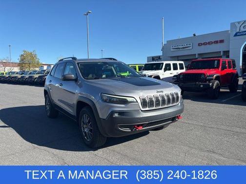 Billet Silver Metallic Clearcoat 2019 Jeep Cherokee Trailhawk