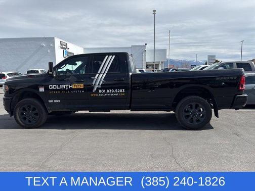 2022 RAM 3500 Big Horn Crew Cab 4x4 8' Box