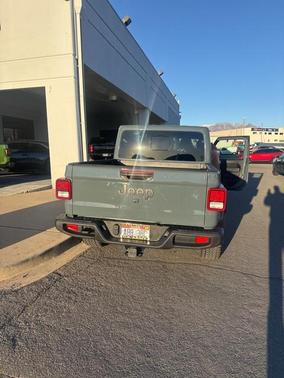 2025 Jeep Gladiator Nighthawk