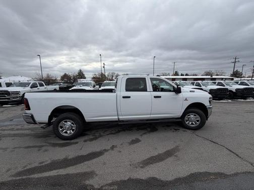 2026 RAM 3500 Tradesman Crew Cab 4x4 8' Box