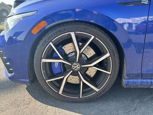 2024 Volkswagen Golf R 2.0T DSG