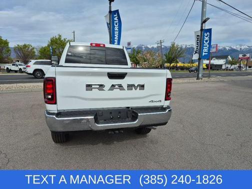 Bright White Clearcoat 2026 RAM 2500 Tradesman Crew Cab 4x4 6'4' Box