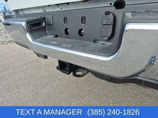 Bright White Clearcoat 2026 RAM 2500 Tradesman Crew Cab 4x4 6'4' Box