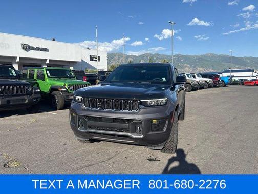 Gray Metallic 2023 Jeep Grand Cherokee Overland