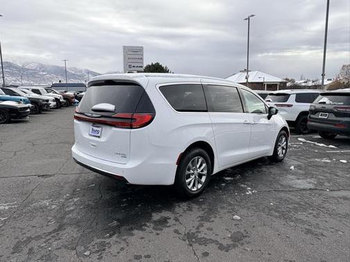 2026 Chrysler Pacifica Limited