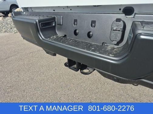 Bright White Clearcoat 2026 RAM 2500 Tradesman Crew Cab 4x4 6'4' Box