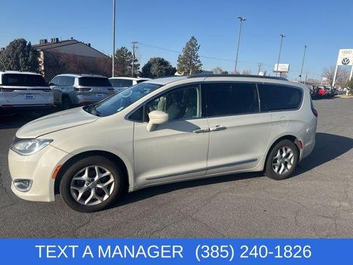 2019 Chrysler Pacifica Touring-L Plus