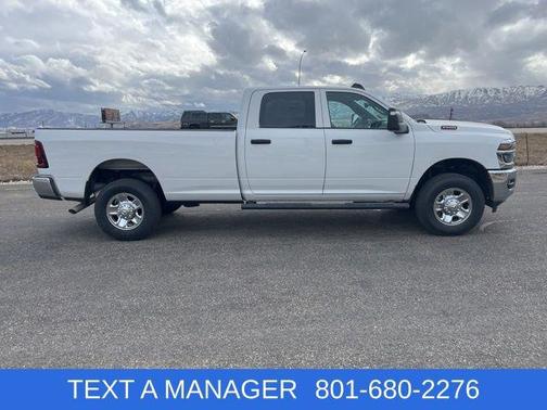 Bright White Clearcoat 2026 RAM 2500 Tradesman Crew Cab 4x4 8' Box