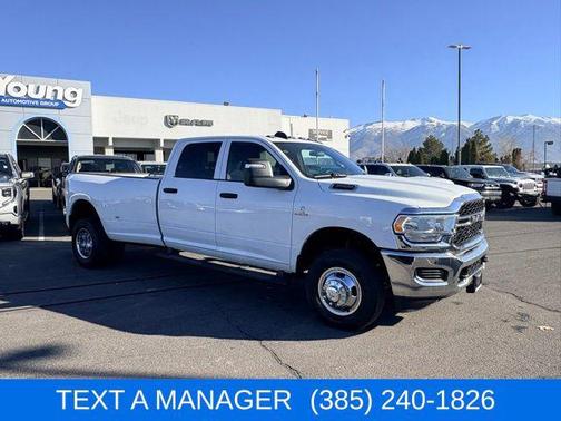 2023 RAM 3500 Tradesman Crew Cab 4x4 8' Box