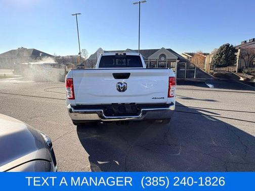 2023 RAM 3500 Tradesman Crew Cab 4x4 8' Box