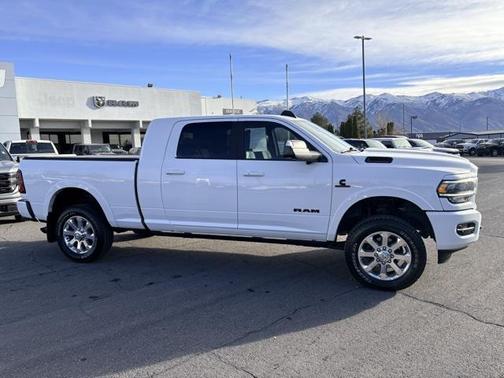 2020 RAM 2500 Laramie Mega Cab 4X4 6'4' Box