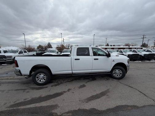 2026 RAM 3500 Tradesman Crew Cab 4x4 8' Box