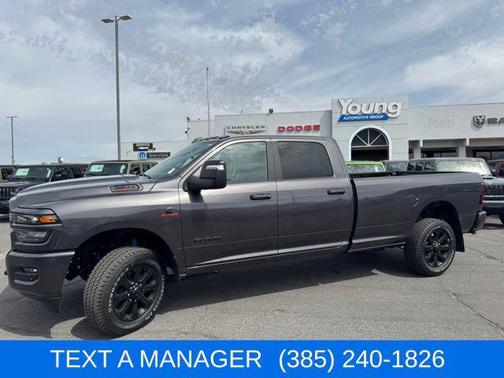 Granite Crystal Metallic Clearcoat 2026 RAM 2500 Big Horn Crew Cab 4x4 8' Box