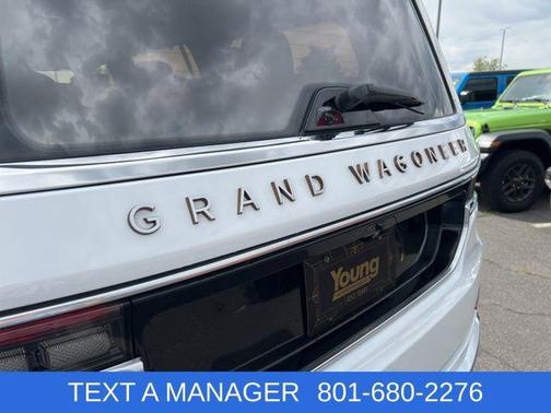 Bright White Clearcoat 2022 Jeep Grand Wagoneer Series III 4x4