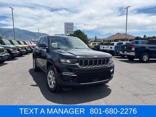 Diamond Black Crystal Pearlcoat 2024 Jeep Grand Cherokee Limited