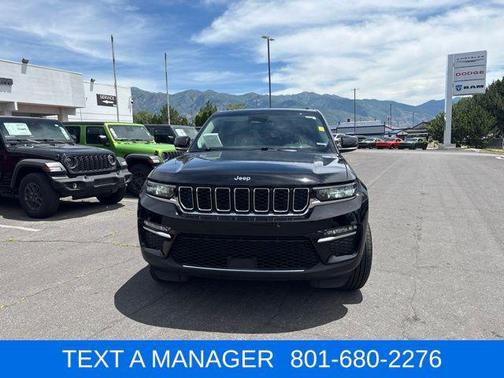 Diamond Black Crystal Pearlcoat 2024 Jeep Grand Cherokee Limited