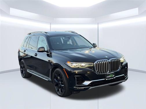 Black Sapphire Metallic 2020 BMW X7 xDrive40i
