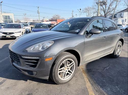 2017 Porsche Macan Base