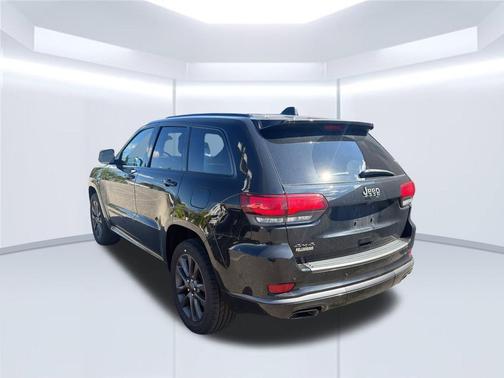 Diamond Black Crystal Pearlcoat 2019 Jeep Grand Cherokee High Altitude