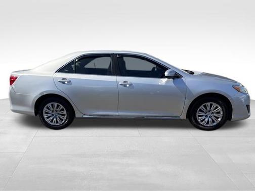 2013 Toyota Camry LE