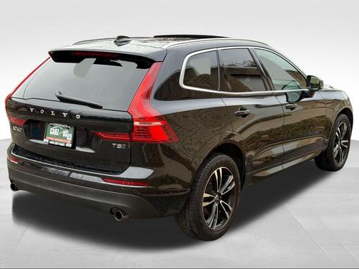 2019 Volvo XC60 T5 Momentum