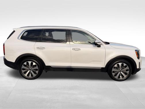 Snow White Pearl 2020 Kia Telluride S