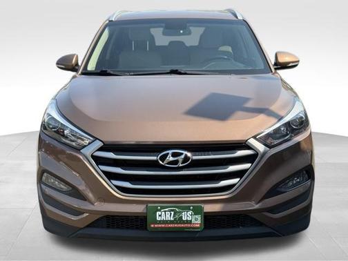 2017 Hyundai TUCSON SE Plus