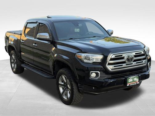 Midnight Black Metallic 2018 Toyota Tacoma Limited