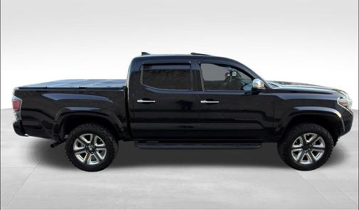 Midnight Black Metallic 2018 Toyota Tacoma Limited