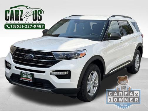 Star White Metallic Tri-Coat 2022 Ford Explorer XLT