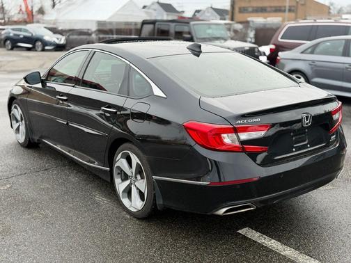 2018 Honda Accord Touring 2.0T