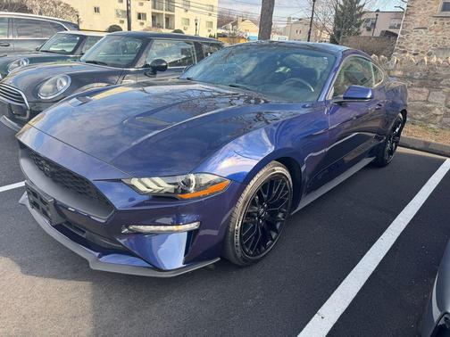 2020 Ford Mustang EcoBoost