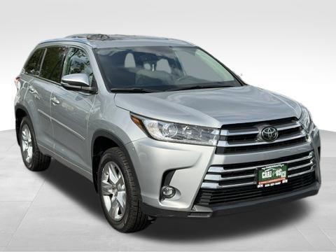 Celestial Silver Metallic 2019 Toyota Highlander Limited