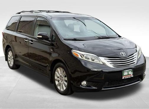 2016 Toyota Sienna XLE