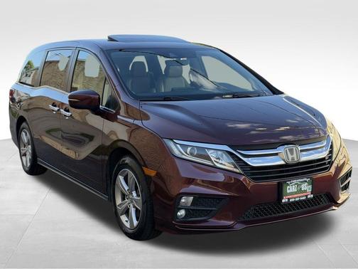 Deep Scarlet Pearl 2019 Honda Odyssey EX-L