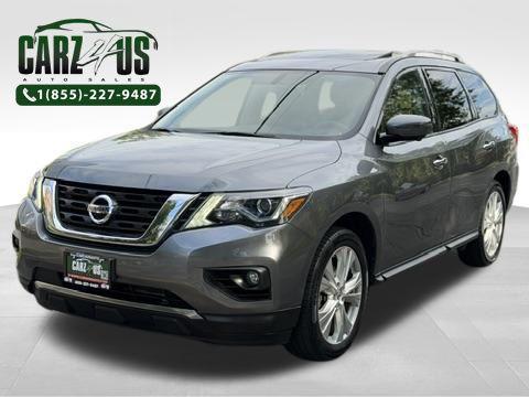 Gun Metallic 2018 Nissan Pathfinder SL