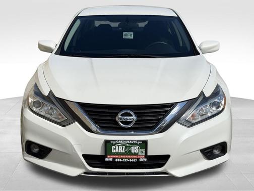 Pearl White 2016 Nissan Altima 2.5 SV