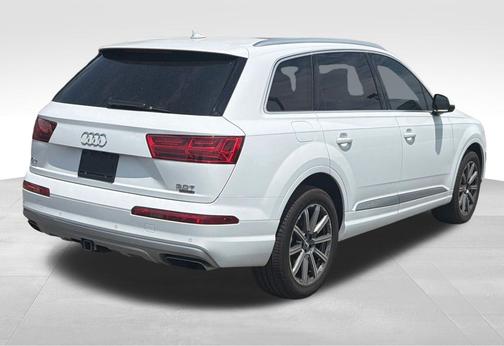 Glacier White 2018 Audi Q7 3.0T Prestige