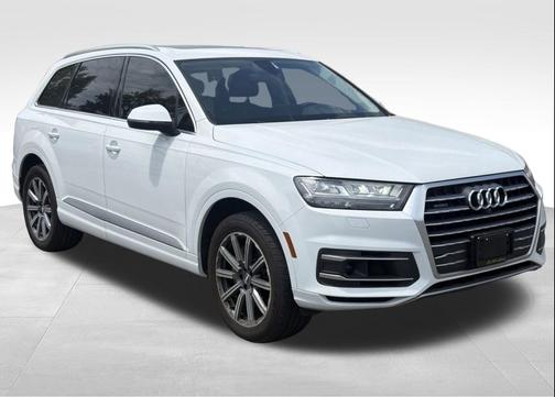 Glacier White 2018 Audi Q7 3.0T Prestige
