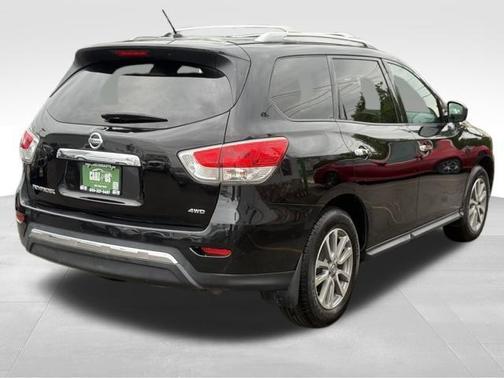 2016 Nissan Pathfinder S