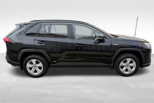 2019 Toyota RAV4 Hybrid XLE