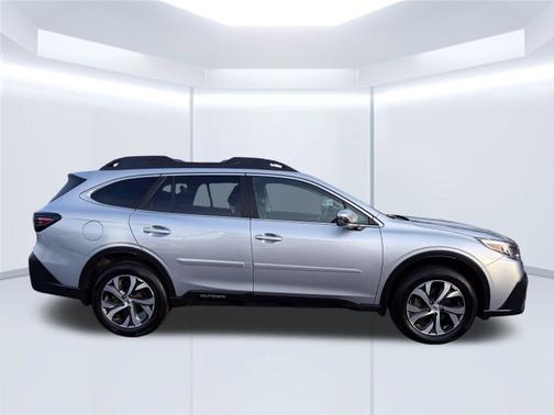 Ice Silver Metallic 2021 Subaru Outback Base