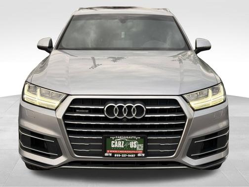 Florett Silver Metallic 2019 Audi Q7 55 Premium Plus