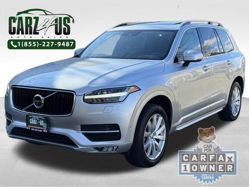 2016 Volvo XC90 T6 Momentum