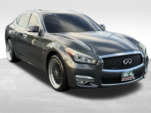 2015 INFINITI Q70 3.7X