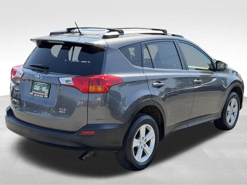 Magnetic Gray Metallic 2013 Toyota RAV4 XLE