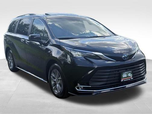 2024 Toyota Sienna XLE 7 Passenger