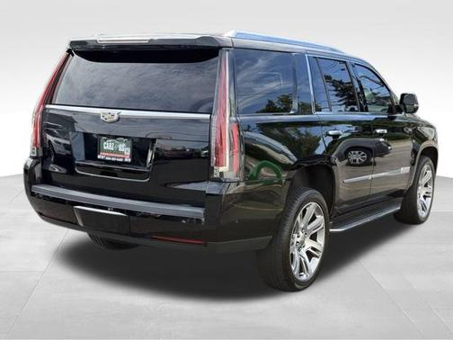 2020 Cadillac Escalade Luxury