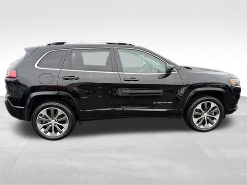 2019 Jeep Cherokee Overland