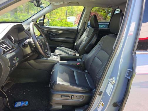 Gray 2022 Honda Ridgeline RTL-E